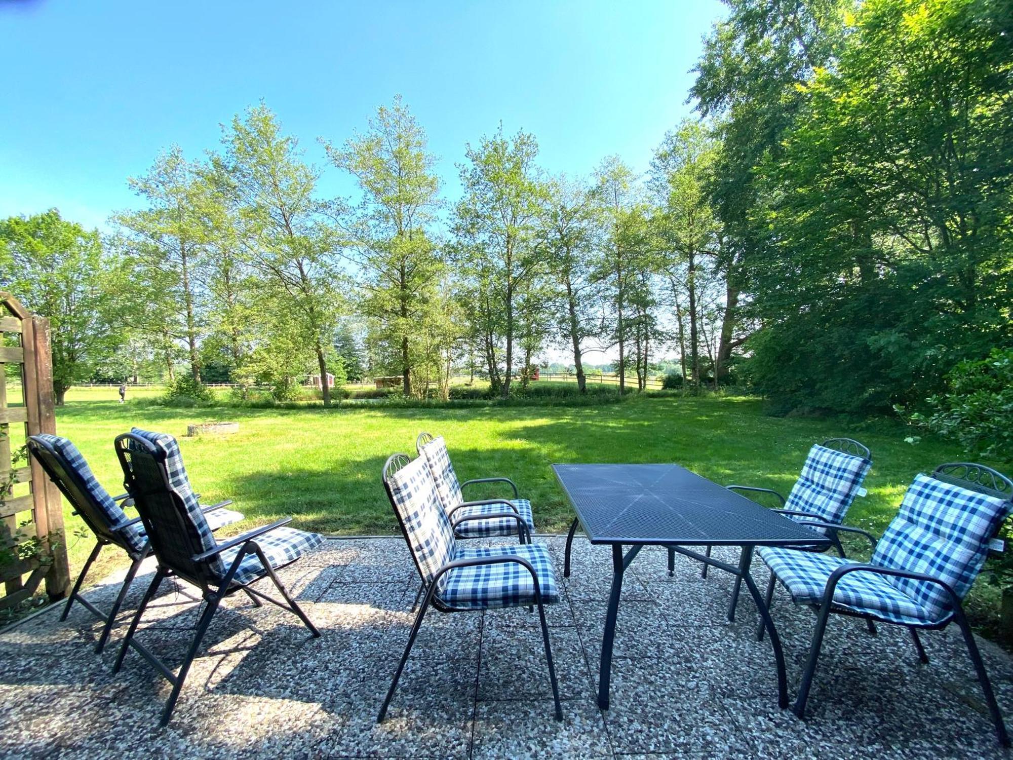 Heidegut Eschede Reitsportanlage Und Feriendorf Exteriér fotografie