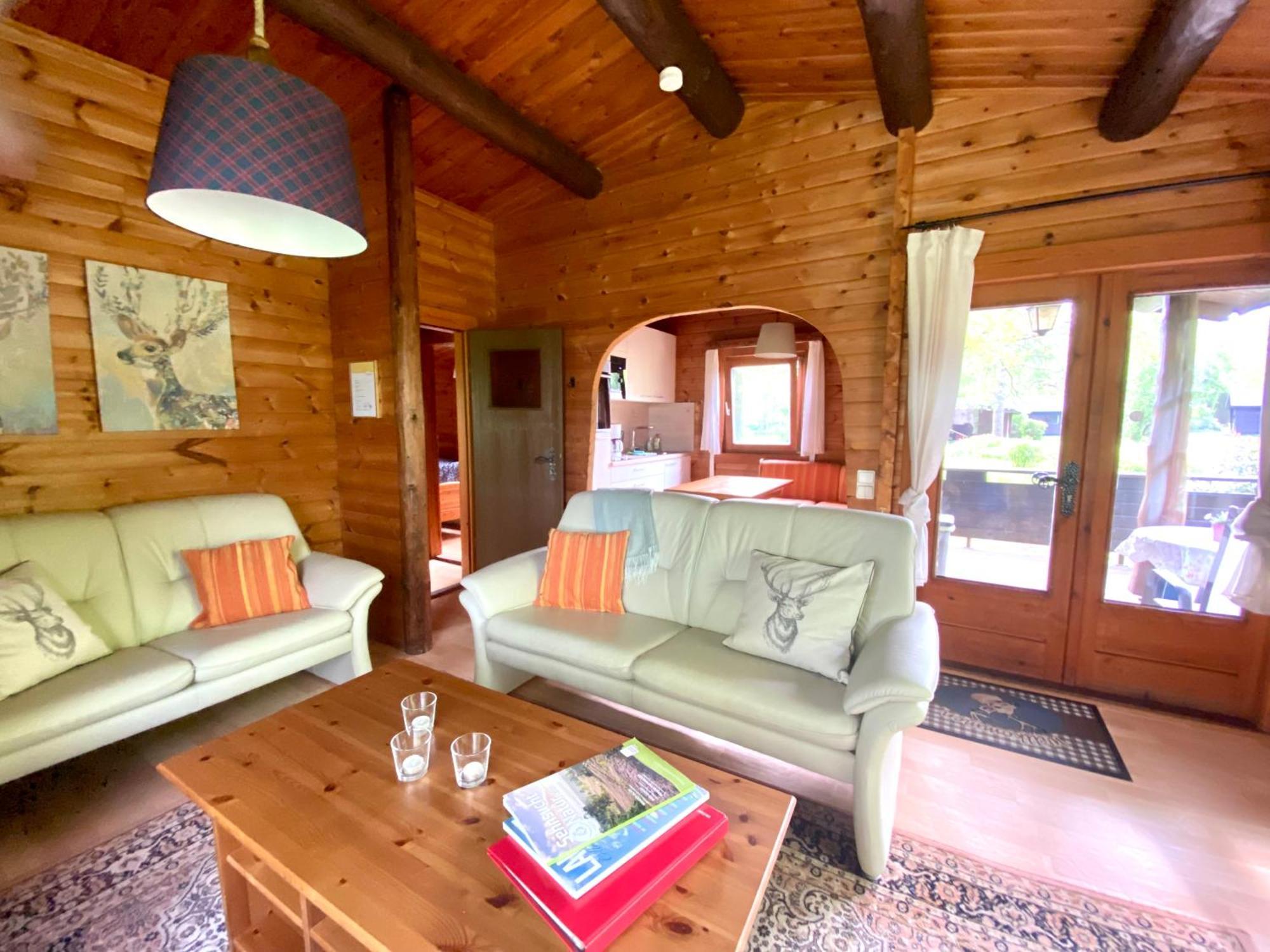 Heidegut Eschede Reitsportanlage Und Feriendorf Exteriér fotografie